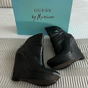 Platform leather bootie